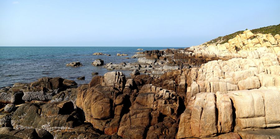 美丽海南西海岸:棋子湾礁石海滩6