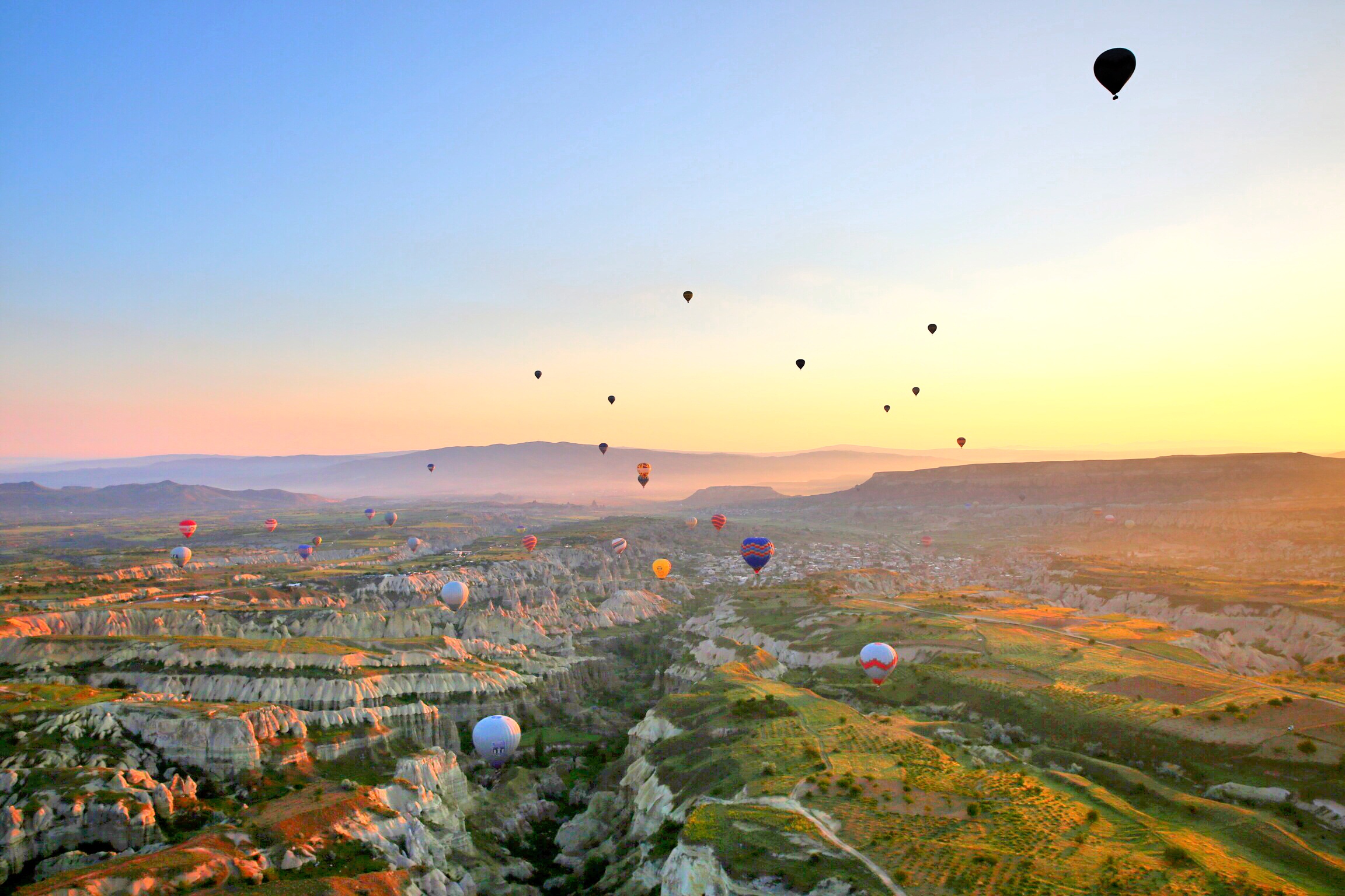 【携程攻略】格雷梅卡帕多奇亚景点,土耳其卡帕多奇亚：独特的喀斯特地貌焕发着摄人魂魄的美，令无数旅行…