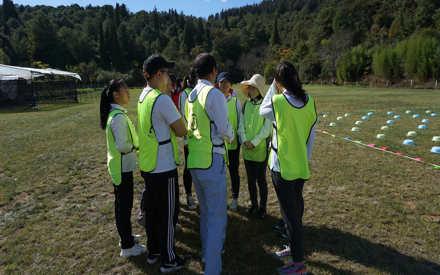 游记|指北针户外运动俱乐部12月1日亚索国际旅游团队拓展活动