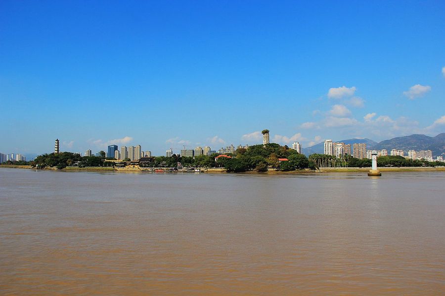 江边风景