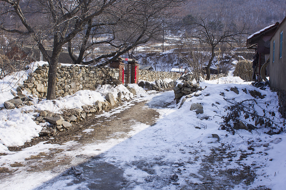 山村雪景