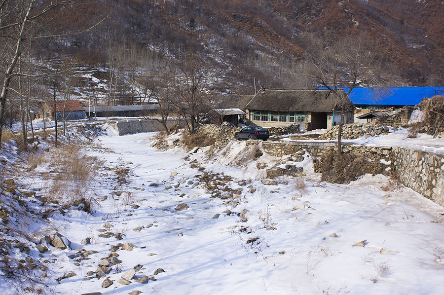 山村雪景