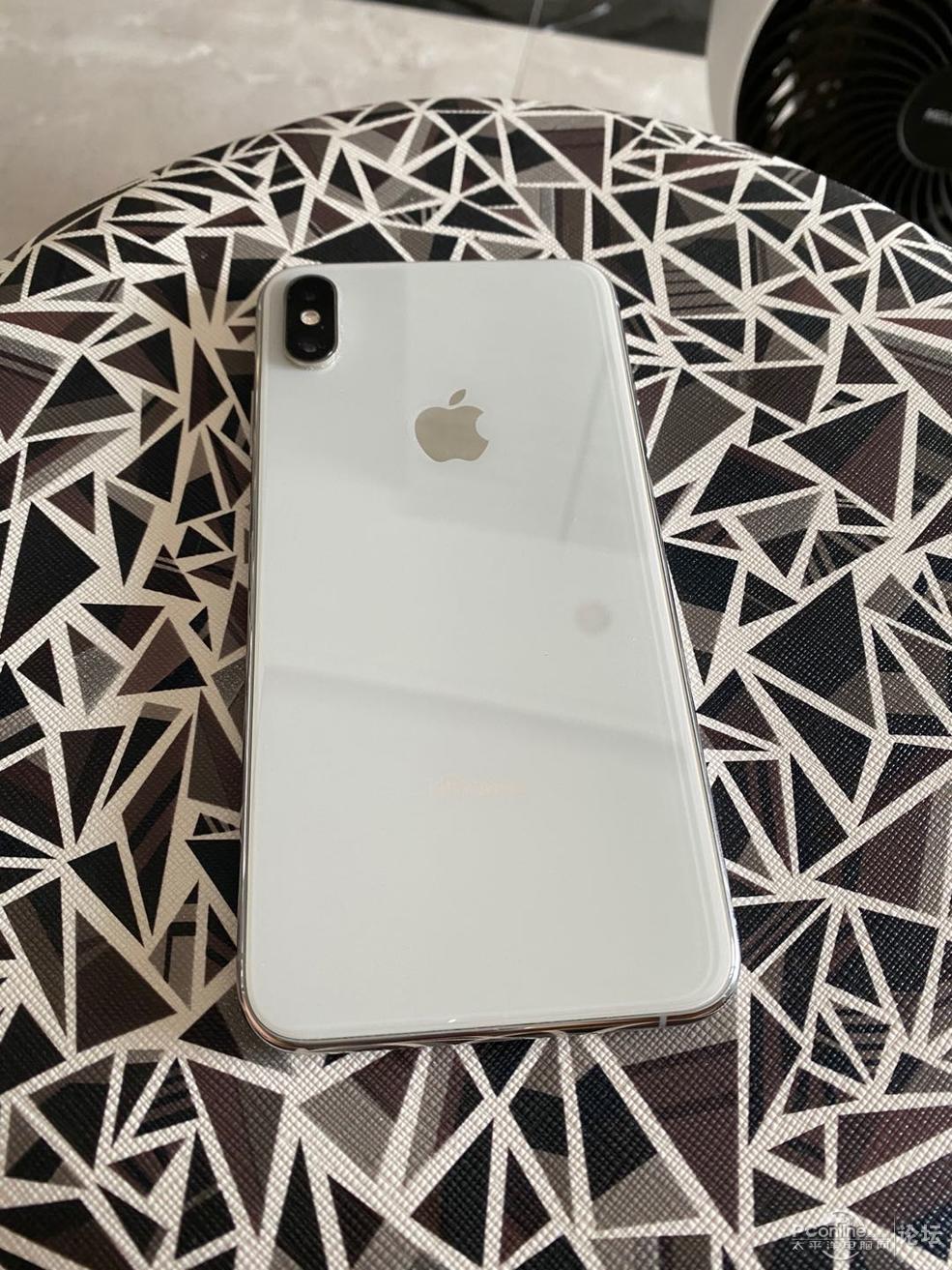 港版iphonexsmax 256g银色,成色不错的,要的看看(已出