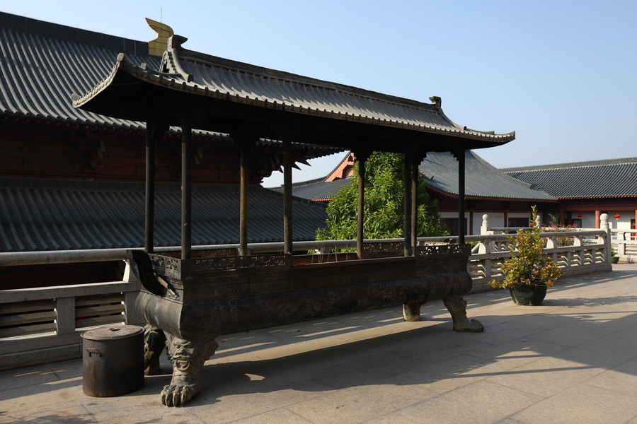 游拍神佛境地之—广州花都华严寺(三)