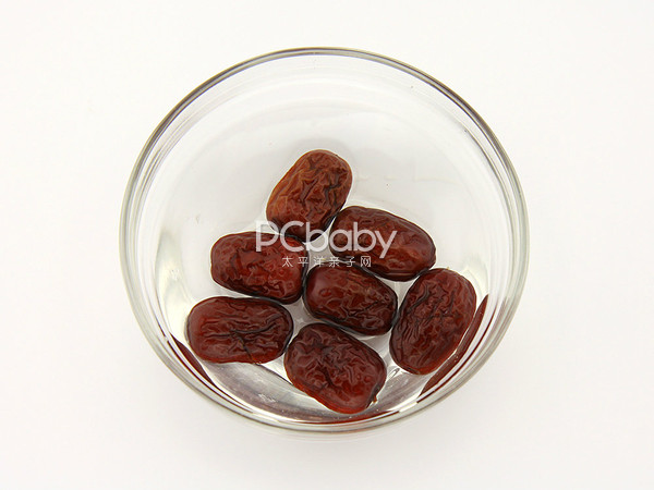 茶树菇炖排骨汤