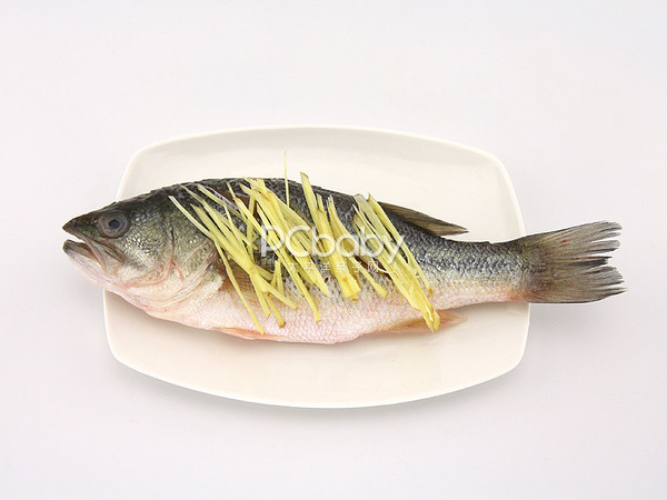 清淡饮食 月子吃得健康