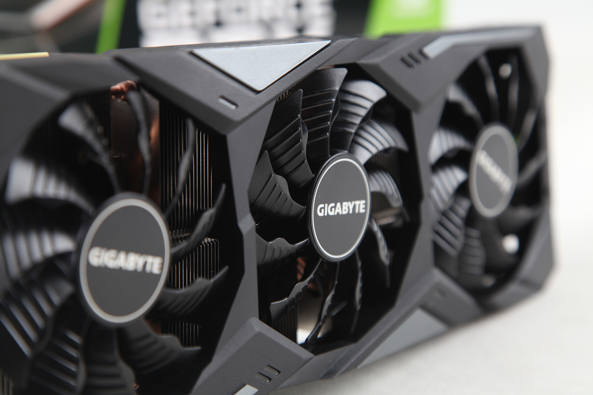 技嘉rtx2080ti gaming oc 11g