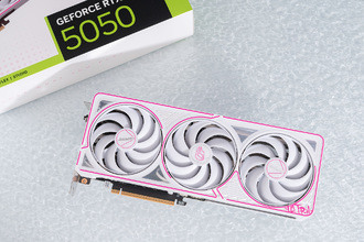 iGame GeForce RTX 5050 Ultra W OC 8GB显卡图赏:50系的最后拼图