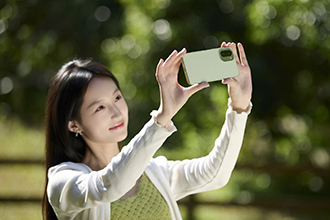 「鲜Phone画报」一加 Ace 6T掠影绿｜质感拉满，实用至上