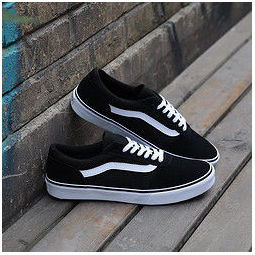 vans 范斯 maddie 女士休闲运动鞋 vn0a3il2iju 黑色 262元(包邮)