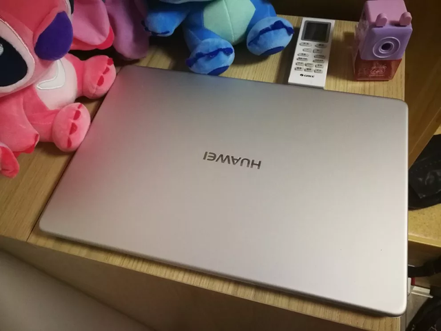 华为matebook d 2018(i5-8250u/8gb/256gb 1tb/mx150)