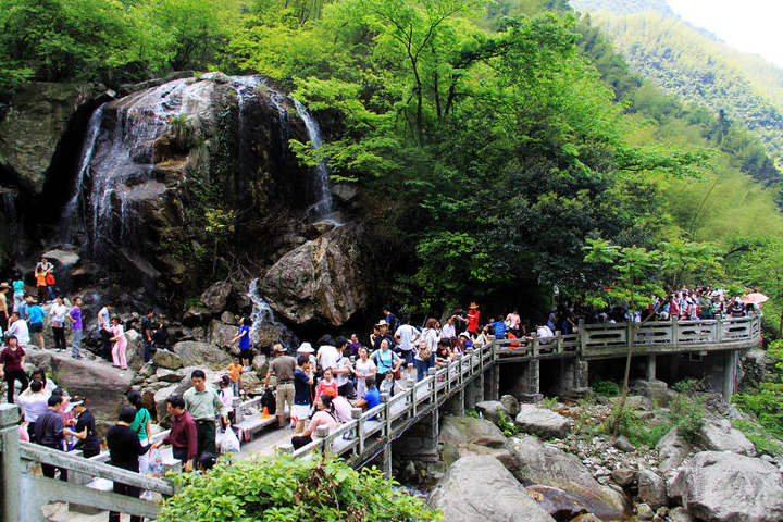 魂牵梦绕明月山