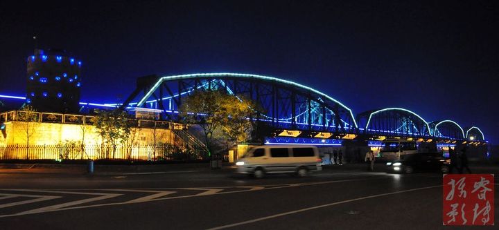 【【原创】迷人的丹东鸭绿江大桥夜景摄影图片