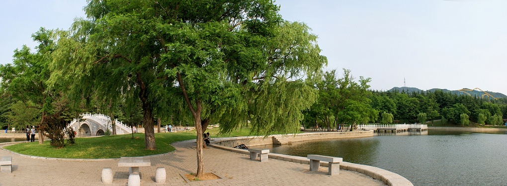 烟台市部分建筑——南山公园湖心小岛