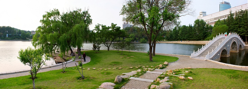 烟台市部分建筑——南山公园湖心小岛