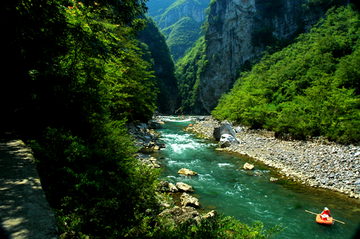 开阳南江大峡谷四