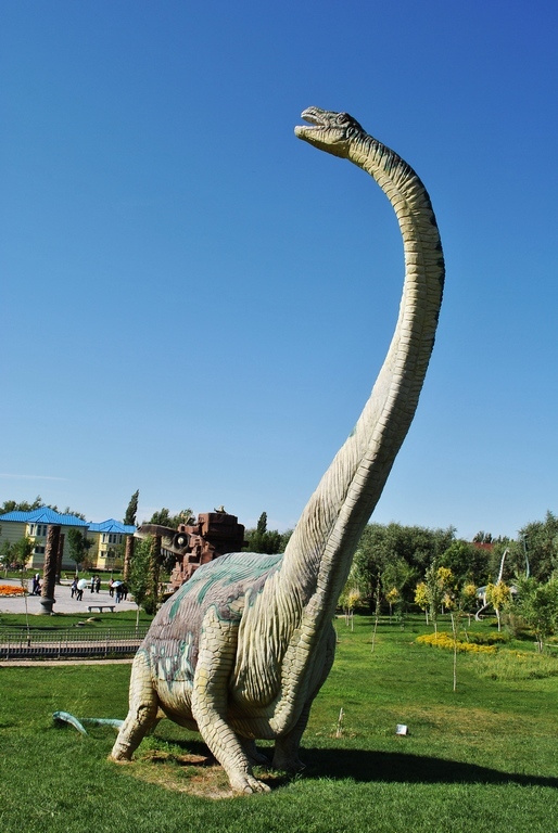 侏罗纪恐龙情景再现---恐龙公园掠影