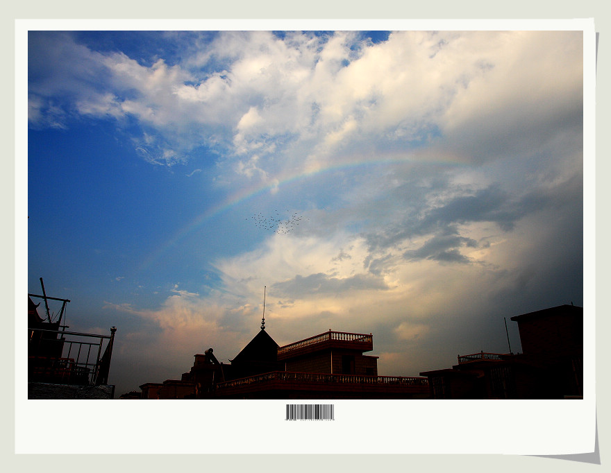 【雨后天空出现彩虹摄影图片】杭州生态摄影