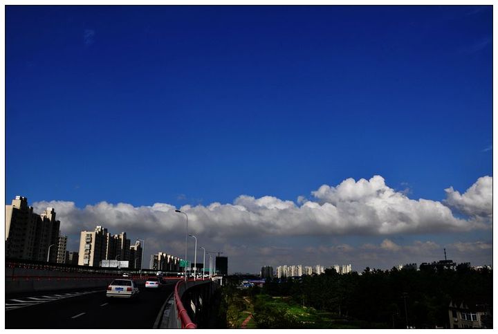 【云色的天空摄影图片】上海中环高架风光摄影