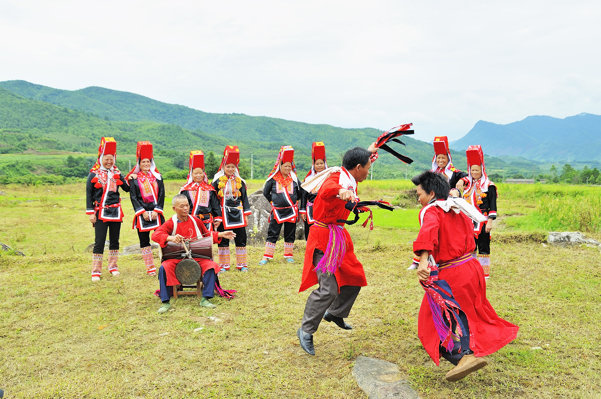 大板瑶的祭祀舞