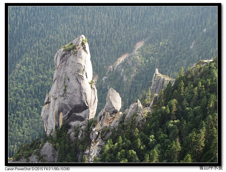 【世界最高自生石佛摄影图片】嘎达山风光旅游