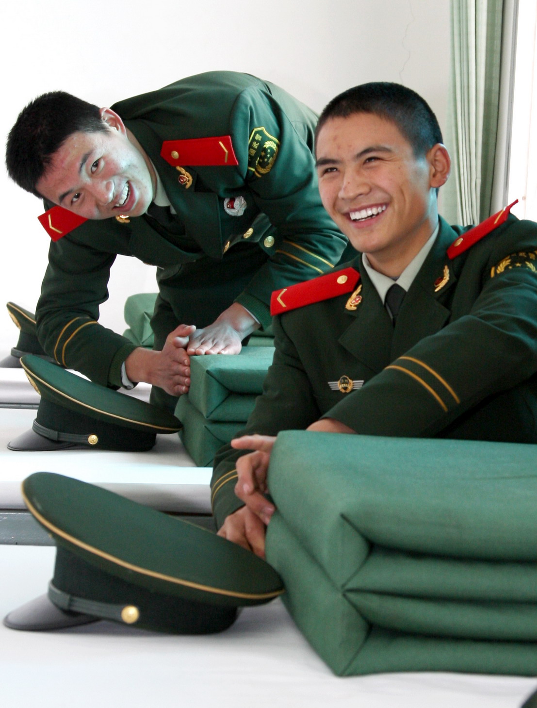 温州武警支队新兵下连 开启军旅生涯新篇章-中国网