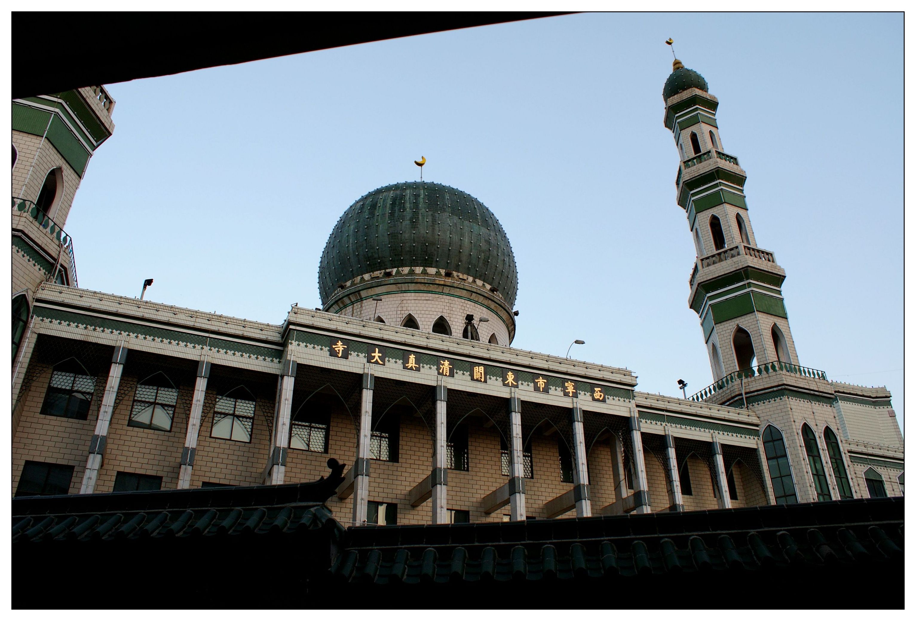 卡塔尔首都多哈的国家清真寺是卡塔尔最大的清真寺|清真寺|卡塔尔|礼拜_新浪新闻