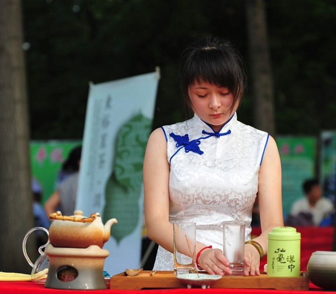 【卖茶女摄影图片】兴平荷花节人像摄影_透明