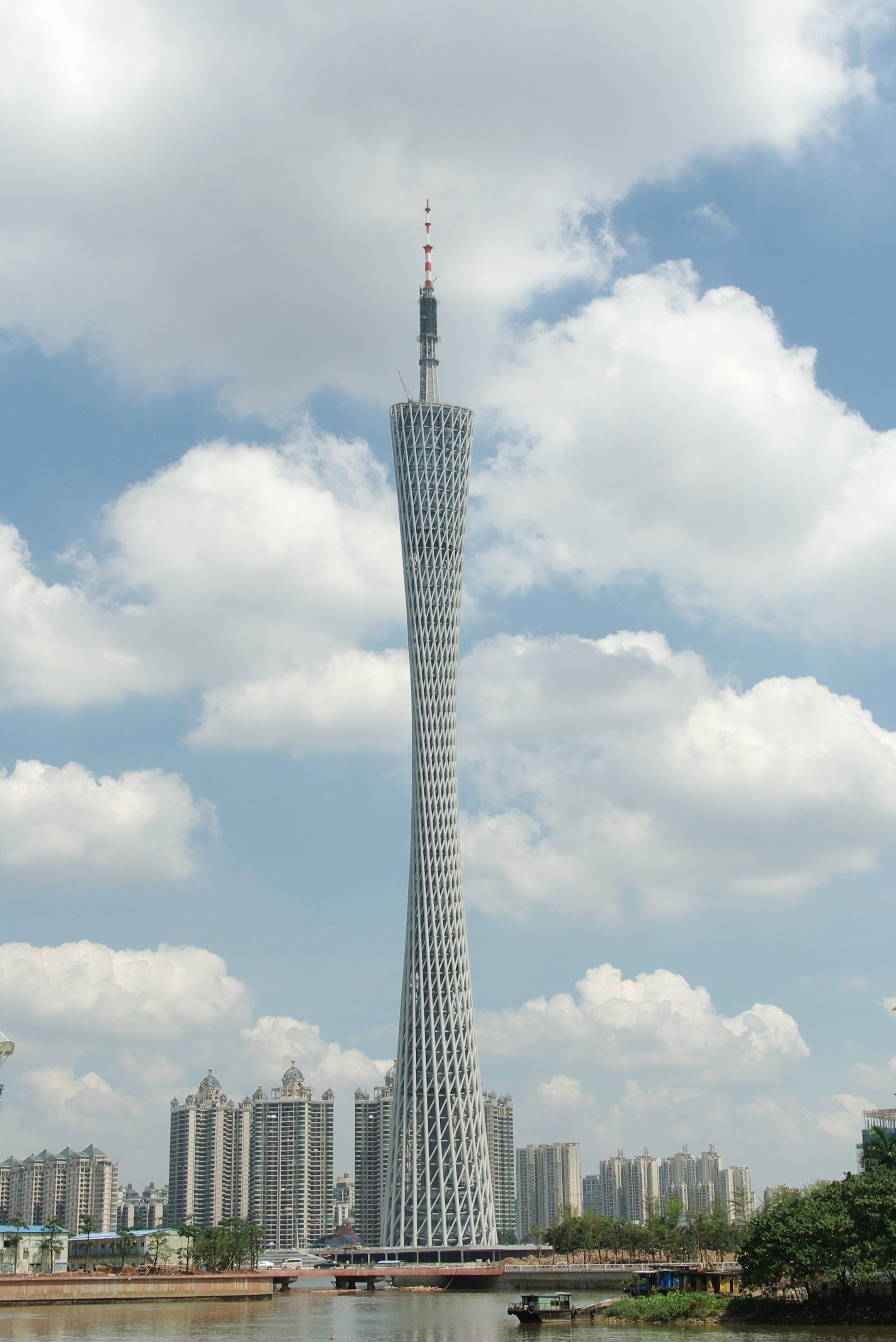【携程攻略】广州广州塔景点,广州塔现在已经成为广州的 地标型建筑，2014年去广州旅行的时候从远…