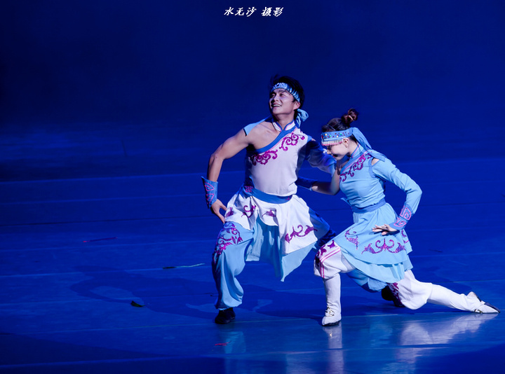 【歌舞盛宴 饕餮大餐摄影图片】海南歌舞剧院