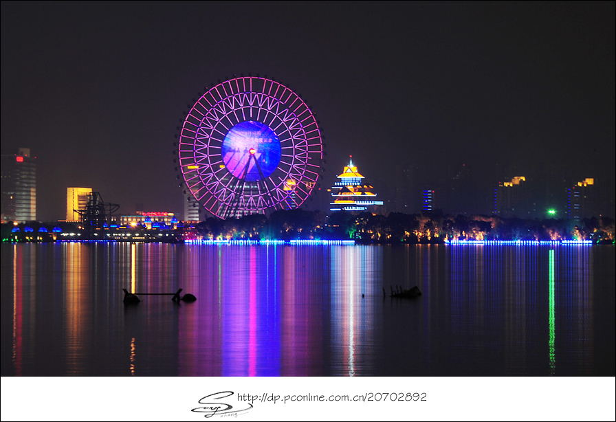 苏州金鸡湖之夜