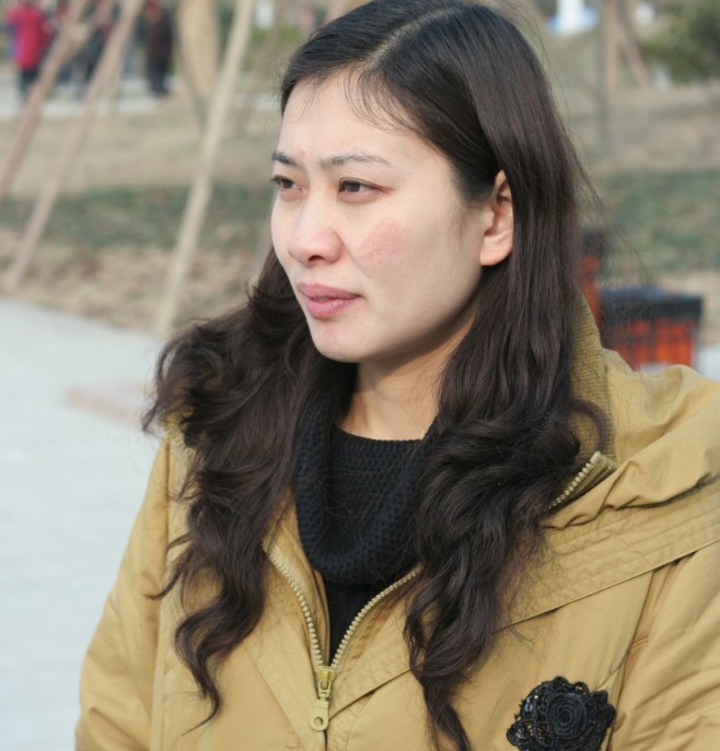 【春节人像(佳能350D加小痰盂)摄影图片】四