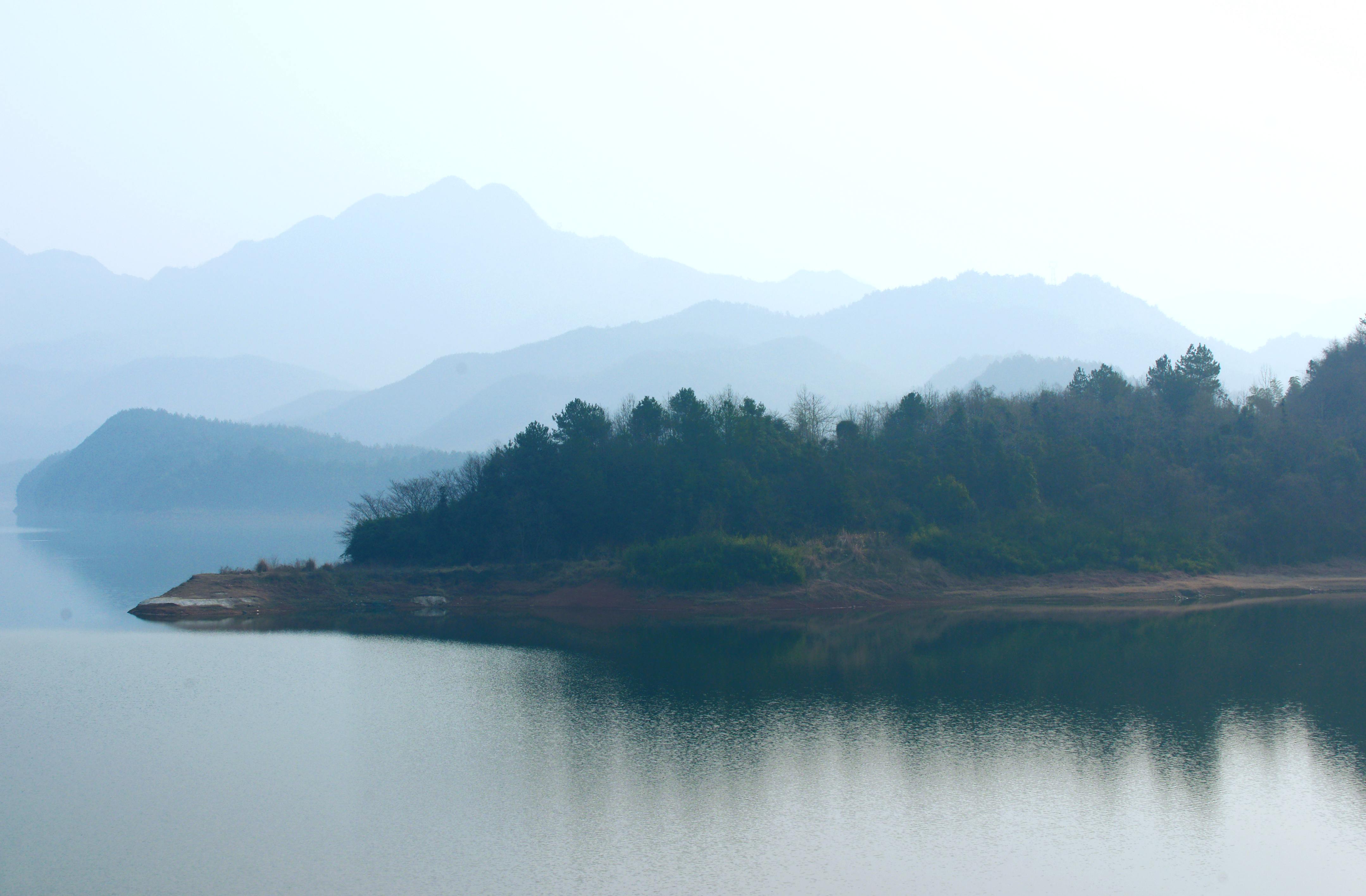 东白湖