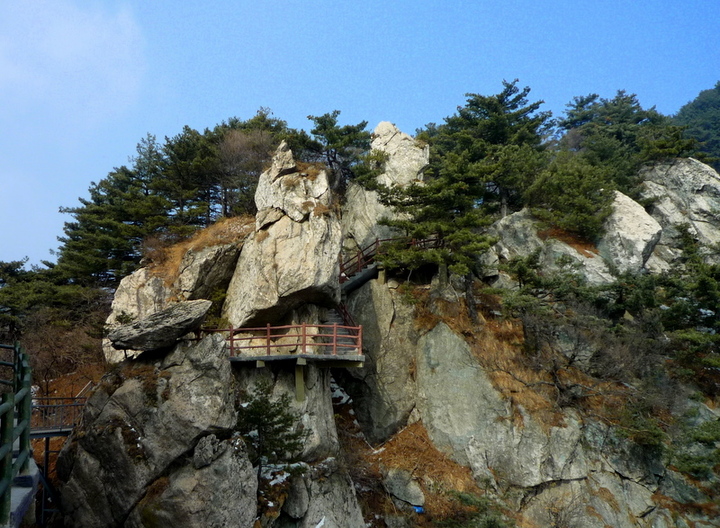 中原独秀------石人山