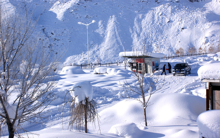【那场六十年不遇的大雪摄影图片】新疆富蕴纪
