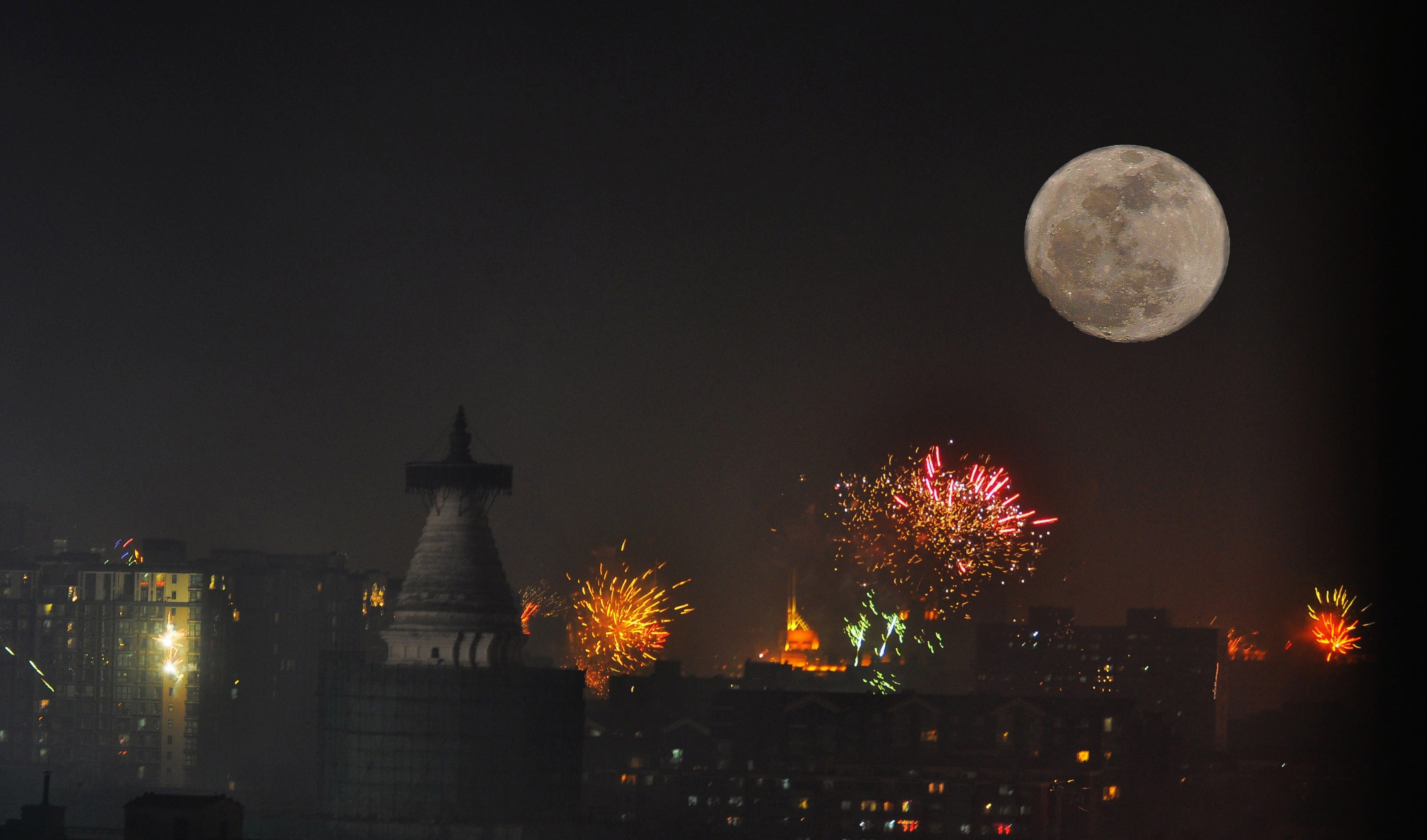 【正月十五的月亮摄影图片】北京白塔寺其他摄