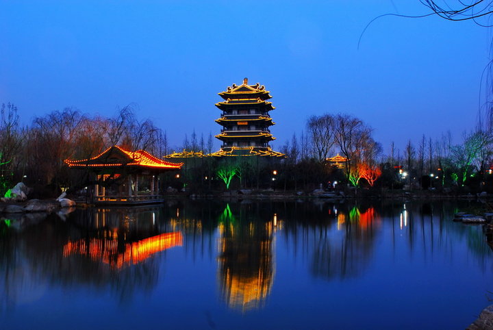 【大明湖夜景摄影图片】济南-大明湖风光摄影_雪枫_网