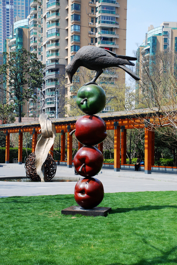 【都市里的油菜花---静安雕塑公园采风摄影图片