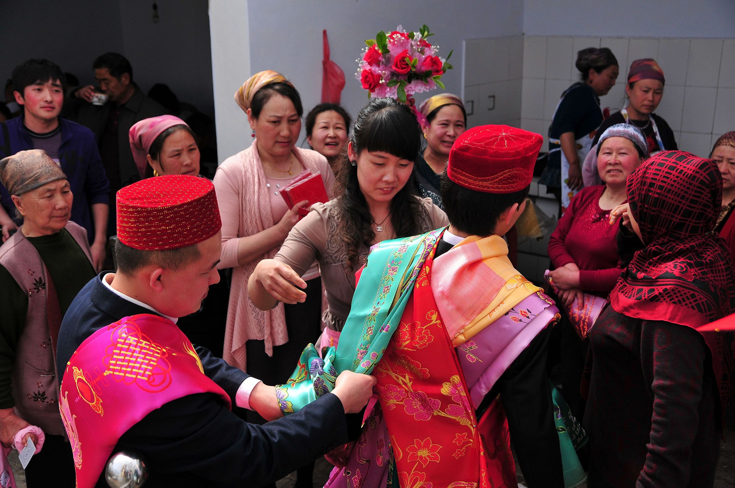【维吾尔族婚礼摄影图片】纪实摄影_昆仑之眼_太平洋电脑网摄影部落