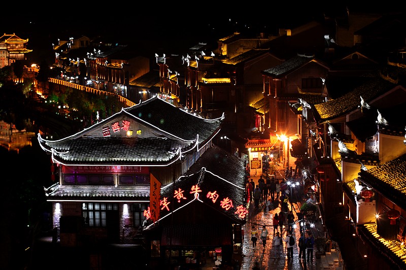 梦幻苗疆——凤凰古城夜景!