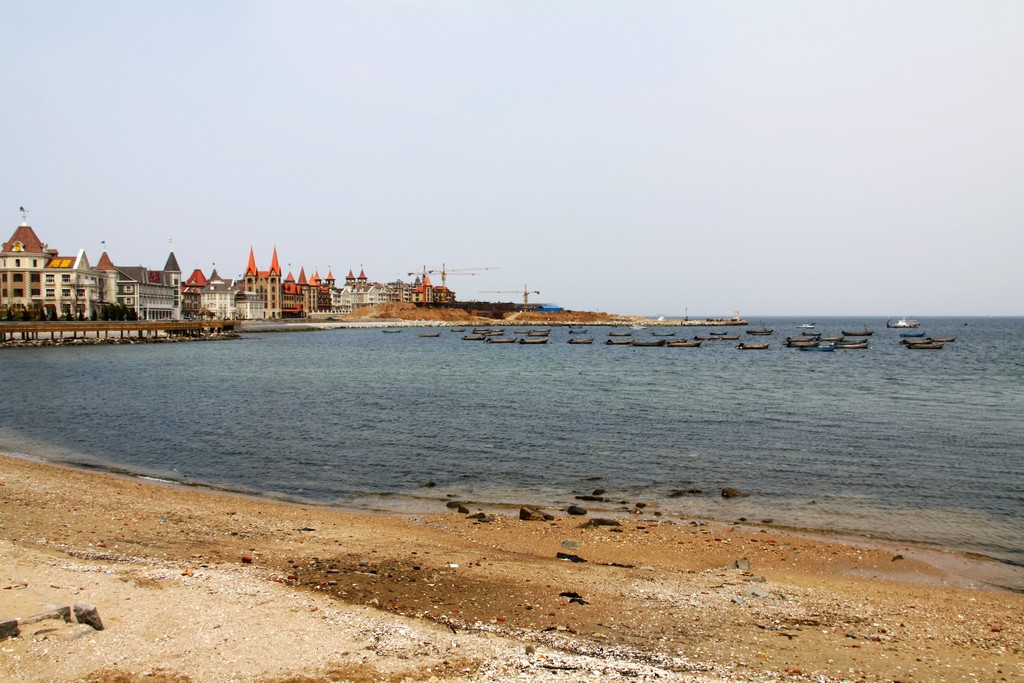 烟台东海边的异国风情建筑物