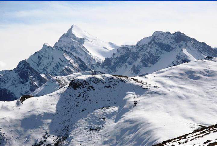 【岷山雪宝顶摄影图片】海拔4007米的雪宝顶