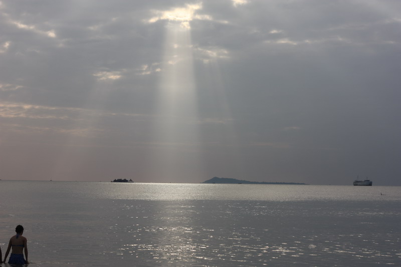 海上的一束阳光