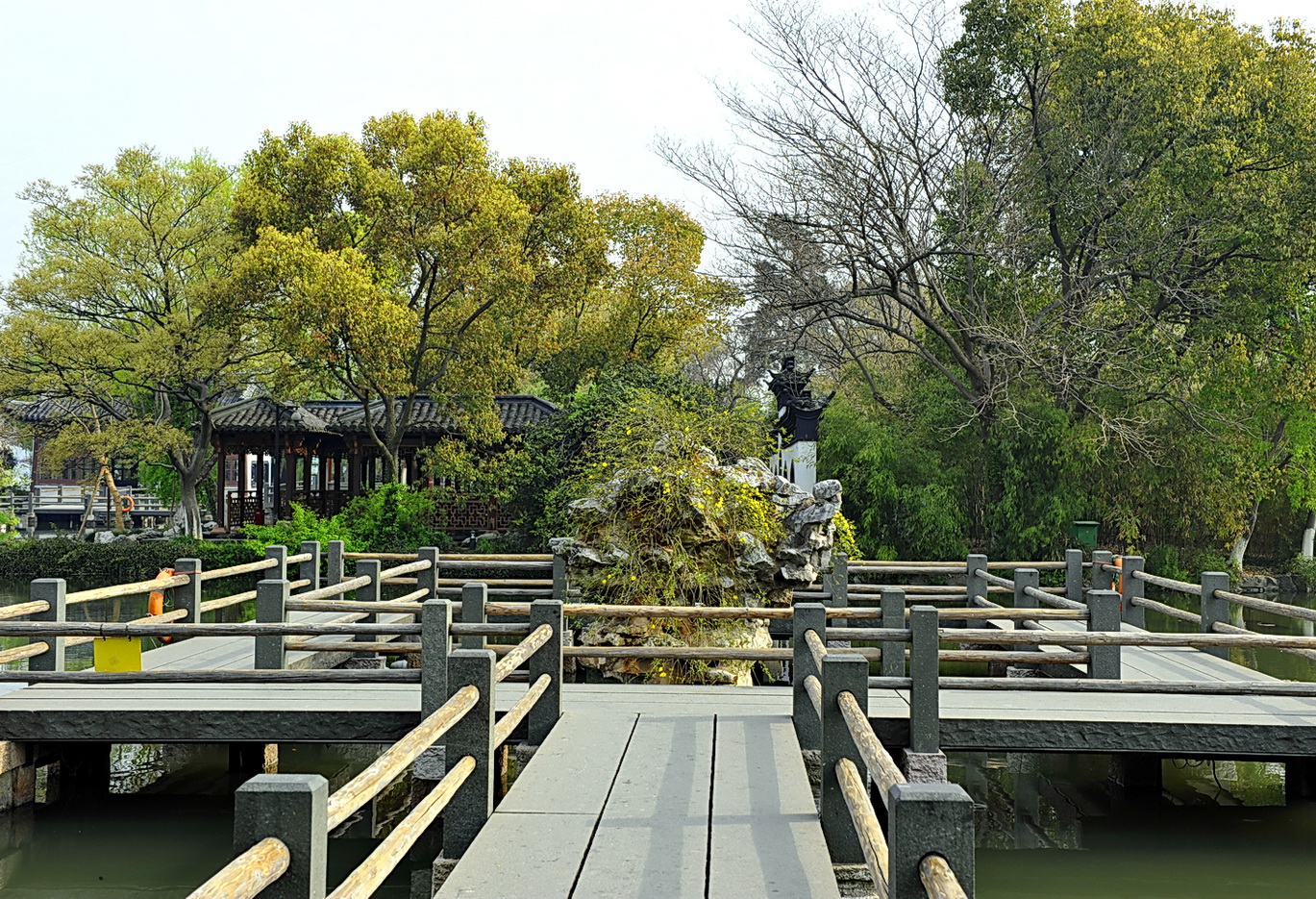 西湖小瀛洲即景