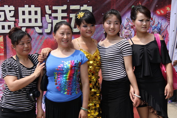 【晓丽老师专业国际标准舞在全国电视海选中的