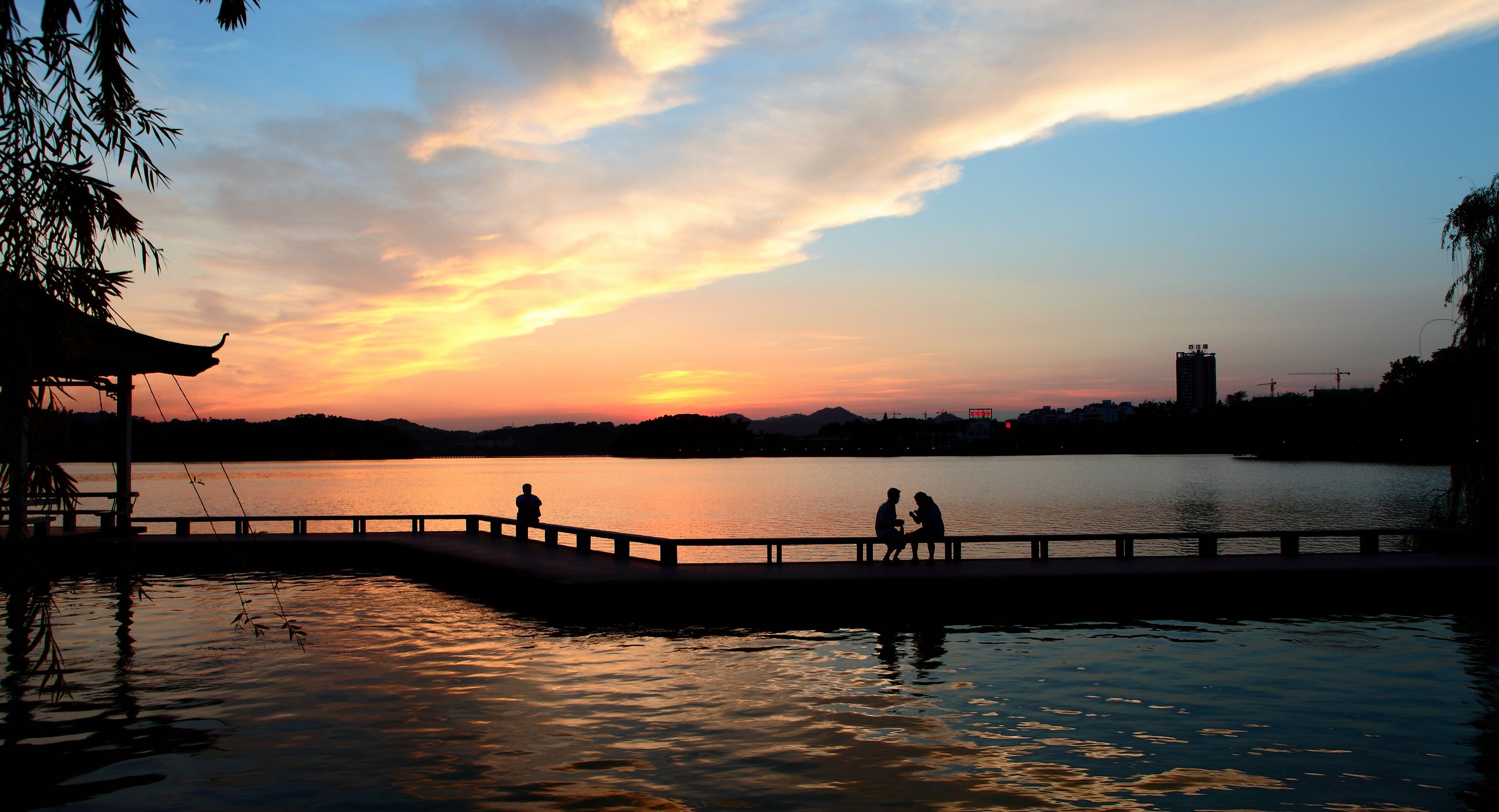 一组西湖夕阳