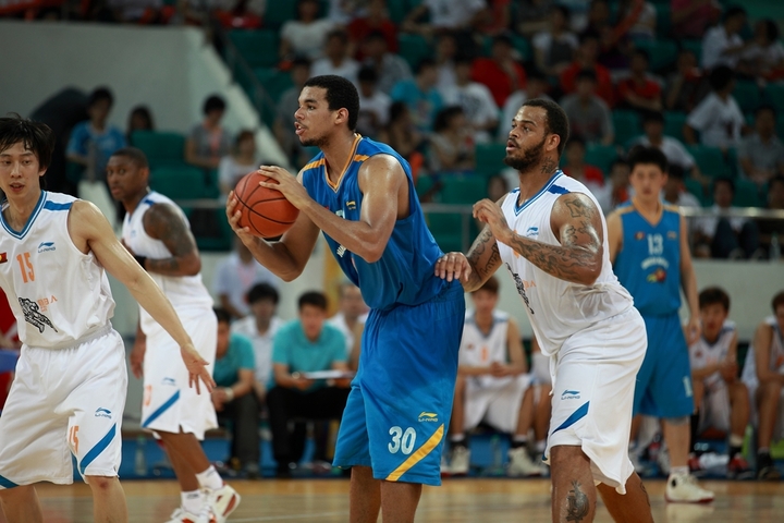 广州自由人vs宁夏哈纳斯