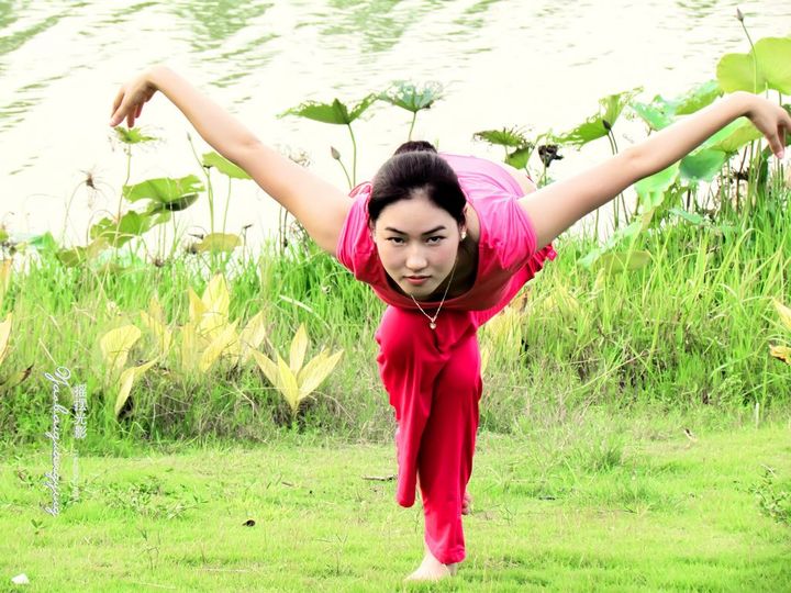 【瑜伽摄影图片】南昌 艾溪湖湿地公园人像摄