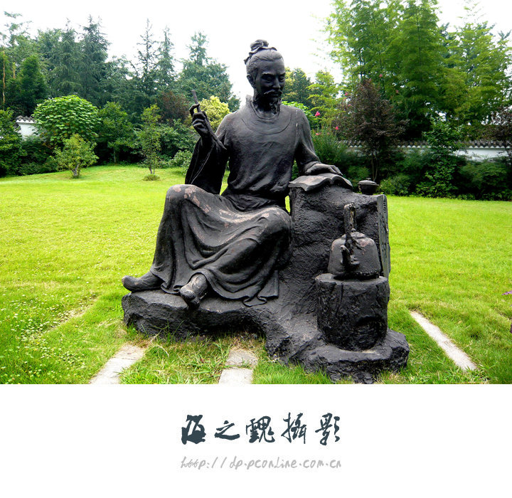 【四川之旅-《竹叶青茶博园里的泥塑像》摄影