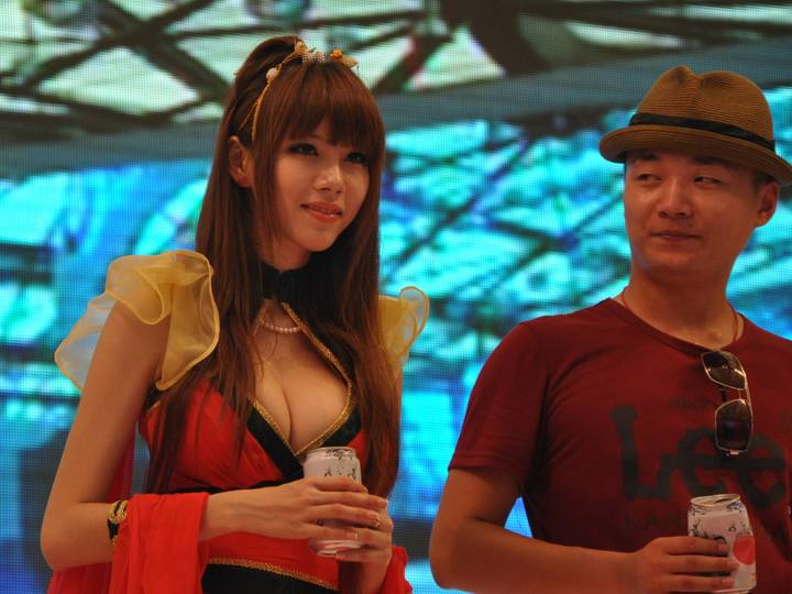 【百里挑一,叶梓萱摄影图片】2011人像摄影图片